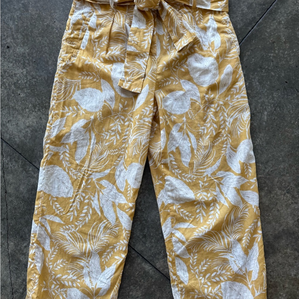 Sézane floral linen pants.  Yellow and White